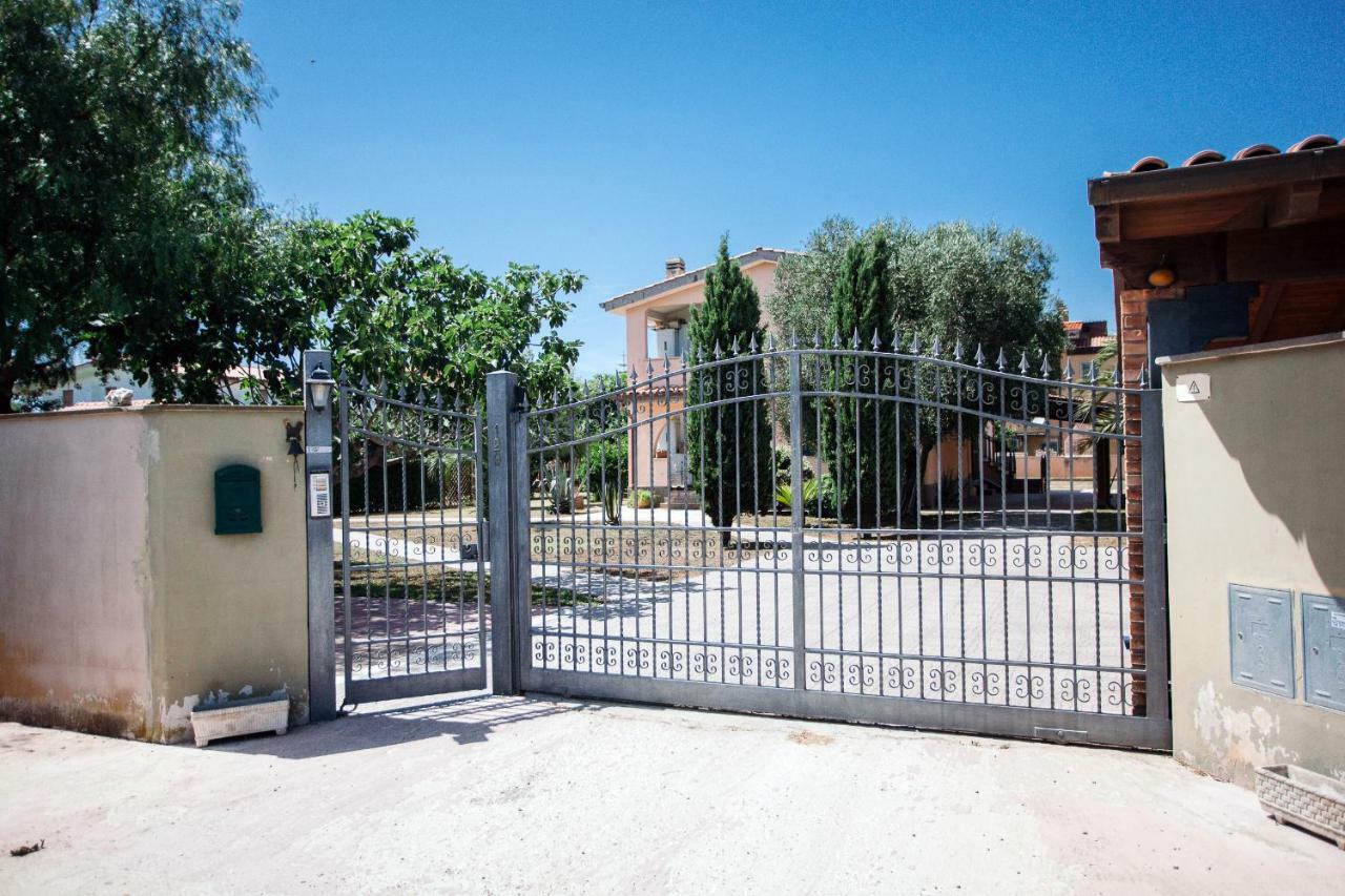 Domus Leonardo-private Free Parking Apartment