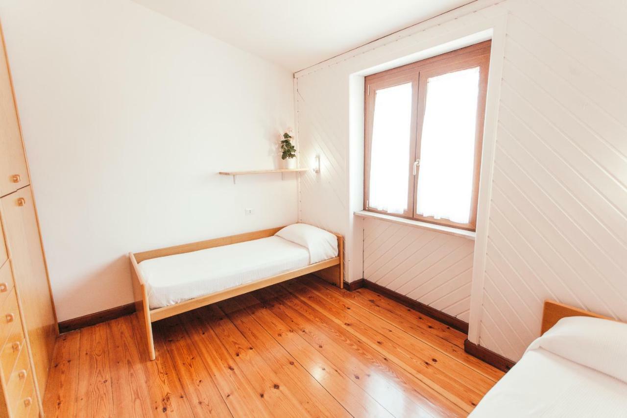 Domus Leonardo-private Free Parking Fiumicino